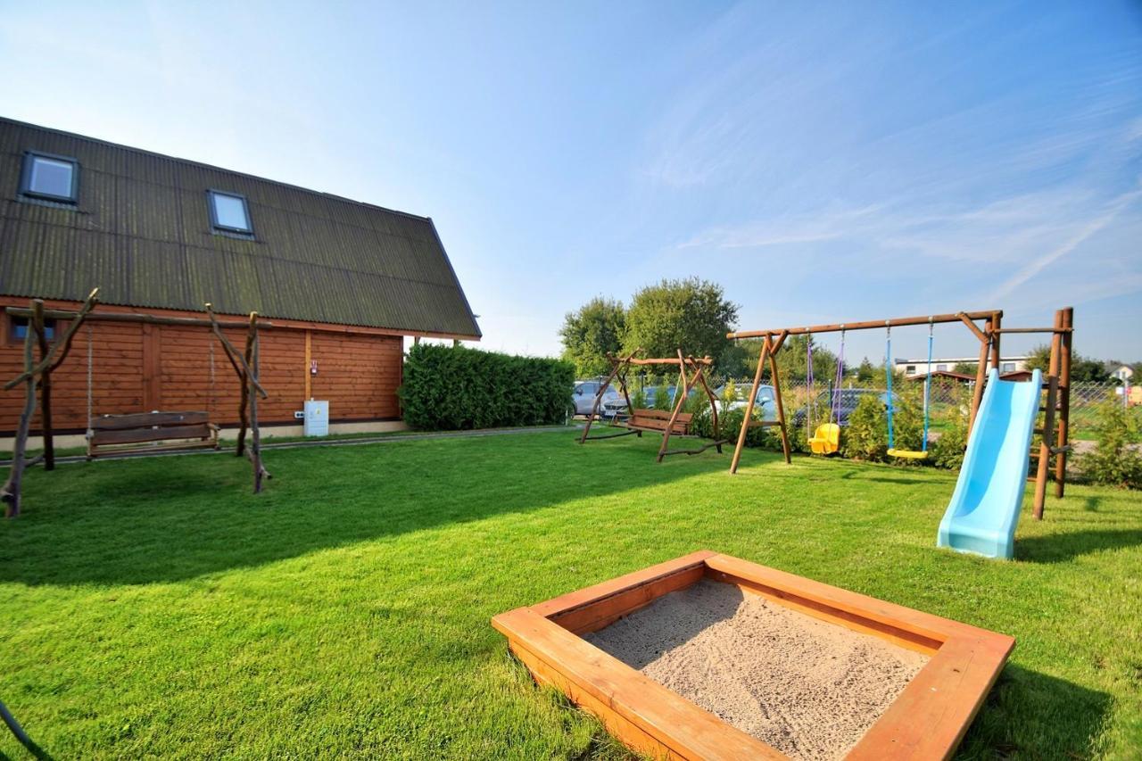 Radison Houses With A Garden- 800M To The Sea Domki Z Ogrodkiem Radison Domki 800M Do Plazy Mielno  Exterior photo